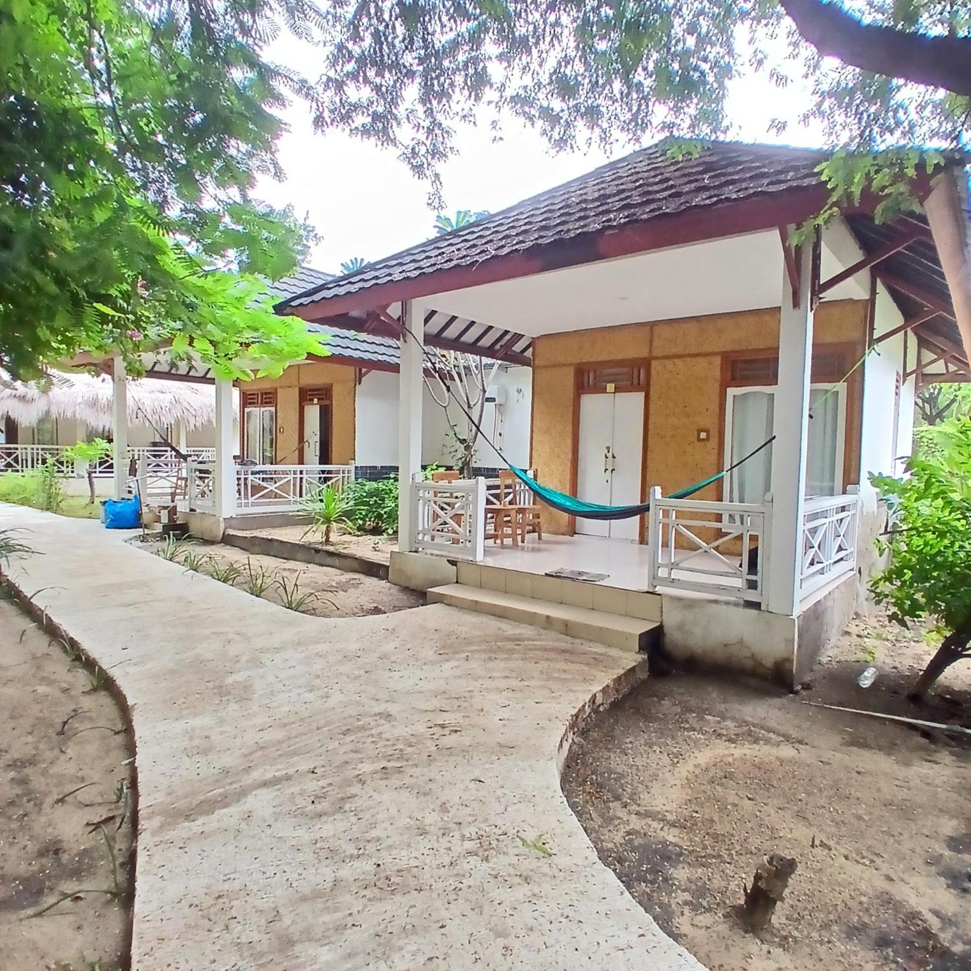 Gita Gili Bungalow Gili Air Exterior photo